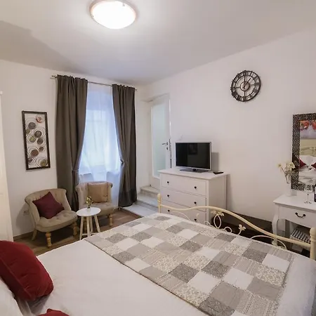 Archie Vendégház 3*